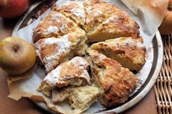 Apple and blue cheese scone