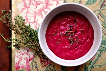 Beetroot and thyme dip