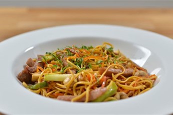 Sweet and sticky pork noodles